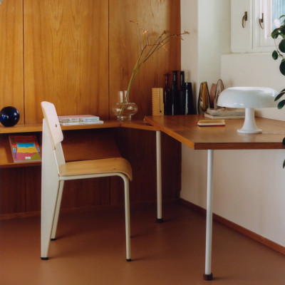 Krzesło Standard naturalny dąb - podstawa kremowa biel Vitra