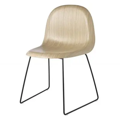 Krzesło Beetle 3D dąb lakierowany nogi płozy Gubi