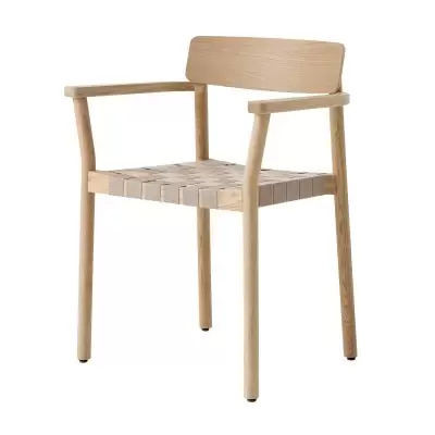 Krzesło Betty TK9 naturalny dąb Andtradition