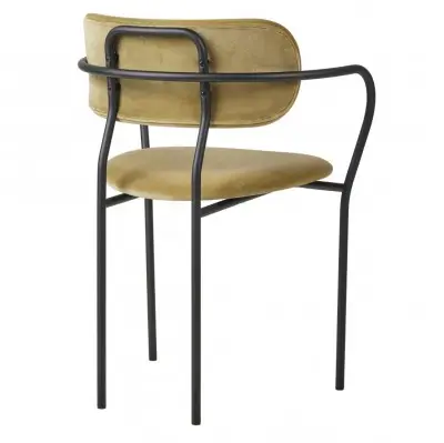 Krzesło Coco z podłokietnikiem Velvet Grey Green Gubi