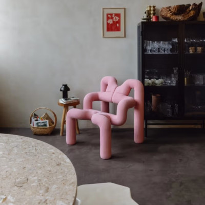 Ergonomic chair extreme pink Varier