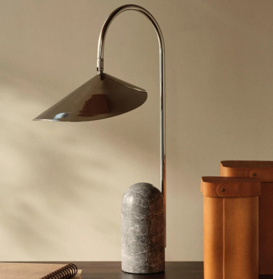 Lampa stołowa Arum srebrna Ferm Living