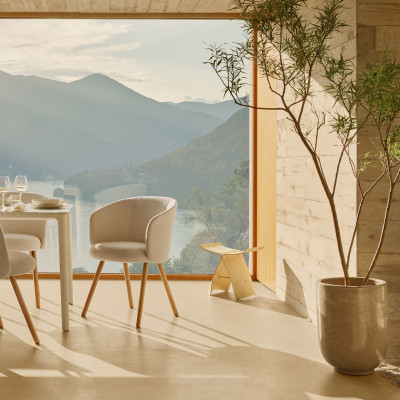 Stołek Butterfly maple Vitra