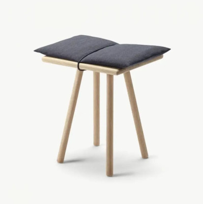 Georg Natural Oak Stool - vlněný polštář Skagerak