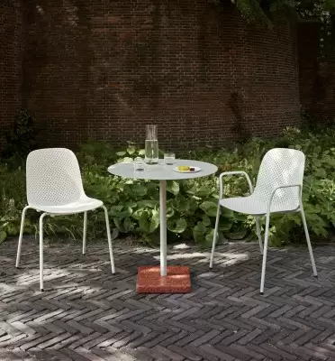 Stół ogrodowy Terrazzo 70 cm szary HAY