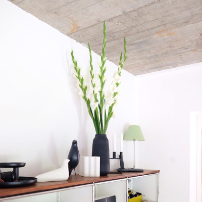 Otočný zásobník černý Vitra