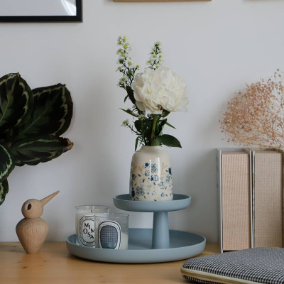 Otočný zásobník šedý Vitra