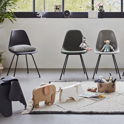 Kuželové stolní hodiny Vitra