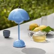 Lampa Stołowa Flowerpot VP9 Swim Blue Andtradition