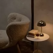 Lampa stołowa Flowerpot VP9 mosiężna Andtradition