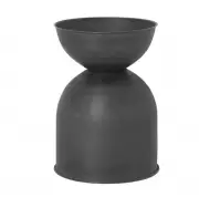 Donica ogrodowa Hourglass small czarna Ferm Living