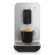 Ekspres do kawy automatyczny Collezione czarny Smeg