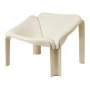 Fotel F300 Smooth Leather cream Gubi