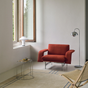 Fotel Meantime Av29 Ecriture 0210 Aluminiowe Nogi Andtradition