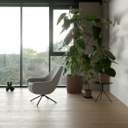 FOTEL NOOMI Z OBROTOWĄ PODSTAWĄ SOFT LINE
