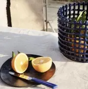 KOSZ CERAMICZNY DUŻY NIEBIESKI FERM LIVING