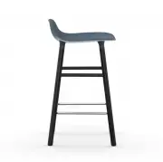 KRZESŁO BAROWE FORM CZARNA PODSTAWA NIEBIESKIE NORMANN COPENHAGEN
