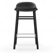 KRZESŁO BAROWE FORM CZARNA PODSTAWA CZARNE NORMANN COPENHAGEN