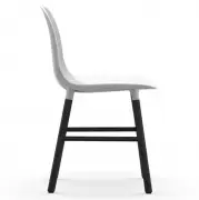 KRZESŁO FORM DĄB LAKIEROWANY BIAŁE NORMANN COPENHAGEN