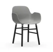 Krzesło Form Z Podłokietnikami Czarna Podstawa Szare Normann Copenhagen