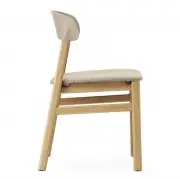 KRZESŁO HERIT JASNY DĄB TAPICEROWANE PIASKOWE NORMANN COPENHAGEN