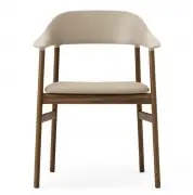 KRZESŁO HERIT Z PODŁOKIETNIKAMI CIEMNY DĄB SKÓRZANE piaskowe NORMANN COPENHAGEN