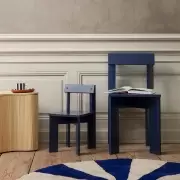 Krzesło Ark niebieskie Ferm Living