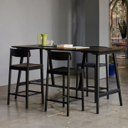 Krzesło Barowe Betty TK13 Black Andtradition