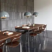 Krzesło Pavilion AV1 orzech lakierowany Andtradition