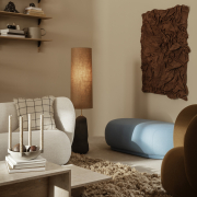 LAMPA PODŁOGOWA HEBE LONG CURRY BLACK BASE FERM LIVING