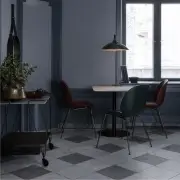 LAMPA WISZĄCA 1965 CZARNA GUBI