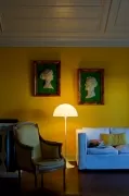Lampa podłogowa Panthella opalizowana Louis Poulsen