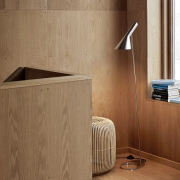Lampa podłogowa AJ srebrna Louis Poulsen
