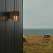 Lampa ścienna do ogrodu Aludra brązowa