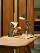 Lampa bezprzewodowa Pose srebrna Tom Dixon