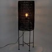 Lampa podłogowa Kari czarna Dutchbone
