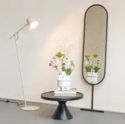 Lampa podłogowa Lau pustynna Zuiver