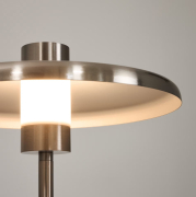 Lampa podłogowa Nuvira srebrna Kave Home