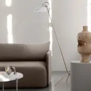 Lampa podłogowa VV Cinquanta czarna Astep