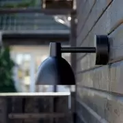 Lampa ścienna zewnętrzna Toldbod 155 czarna Louis Poulsen