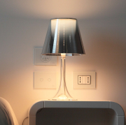 Lampa stołowa Miss K srebrna Flos