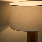 Lampa stołowa Niani drewno kauczukowe naturalne Kave home