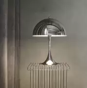 Lampa stołowa Panthella 320 chromowana Louis Poulsen