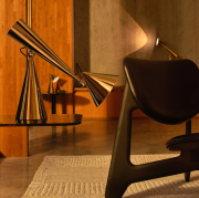 Lampa stołowa Pose Task Light złota Tom Dixon