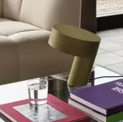 Lampa stołowa Slant zielona Hay