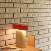 Lampa stołowa Sleek zielono-czerwona Hubsch