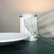 Lampa stołowa Taccia biała matowa Flos