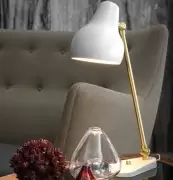 Lampa stołowa VL38 biała Louis Poulsen