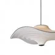 Lampa wisząca Flying 96 cm złota Made By Hand