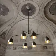 Lampa wisząca Howard 6-ramienna gunmetal Gubi